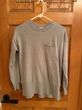 Light Gray Women's Crewneck Pocket Pullover